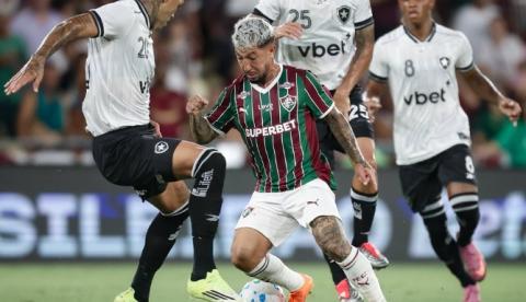 Fluminense vence Botafogo e encosta na liderança do Brasileirão