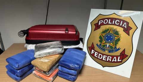 Passageiro é flagrado com drogas na bagagem no aeroporto de Manaus