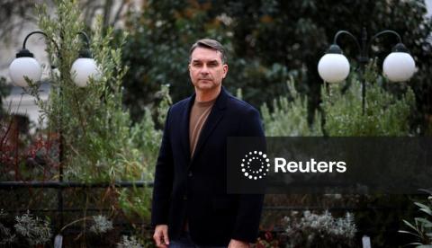 Flávio Bolsonaro diz que decisão sobre equipe econômica ainda vai demorar