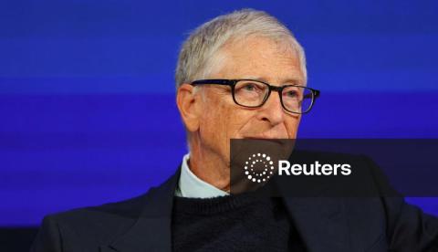 Bill Gates desiste de cúpula de IA na Índia