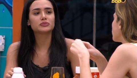 Ana Paula incentiva Jordana a beijar Jonas: "Fica tudo entre amigos"