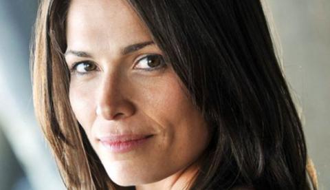 Atriz da série "House" morre aos 40 anos