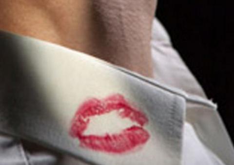 Homem é tudo igual e se  parecer diferente, desconfie