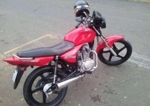 Motocicleta é recuperada na Zona Leste