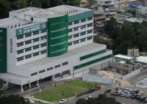 Médico cubano chega doente e morre em Manaus