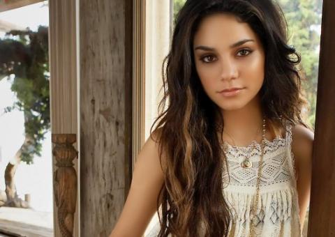 Veja a prévia do clipe "$$$ex", de Vanessa Hudgens