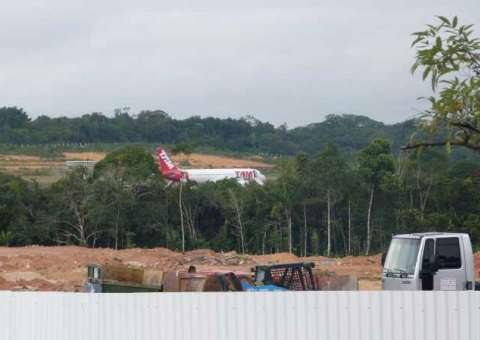 Alarme era falso. PF não encontra bomba em avião da  Tam