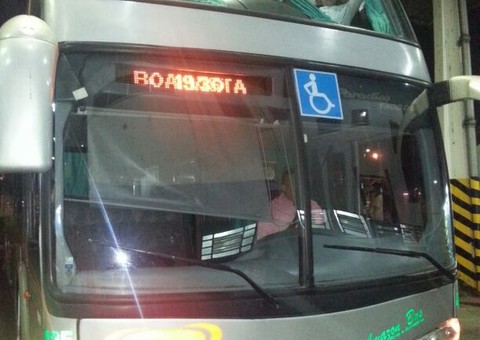 Sequestro de ônibus e roubo de passageiros na Torquato Tapajós