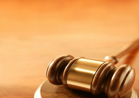 Condenados por crime associado ao tráfico não têm direito a indulto