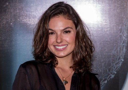 Ísis Valverde dispara: "Quero um amor que dure"