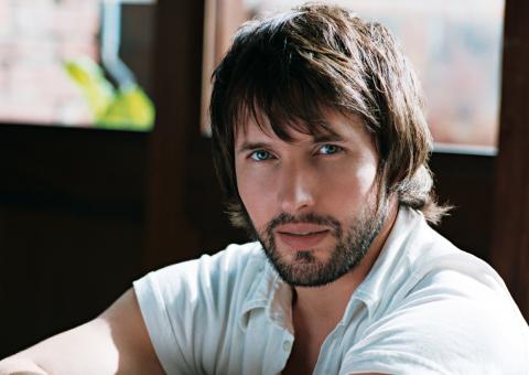 James Blunt lançará álbum