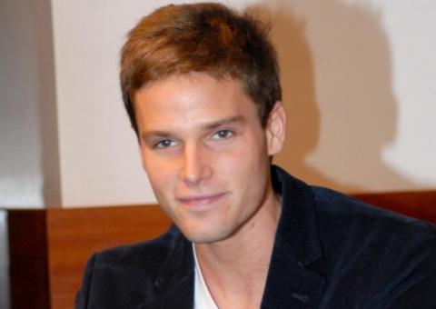 Jonatas faro foi assaltado por 10 homens armados