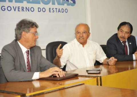 Vai até abril prazo para Eletrobras concluir expansão de rede