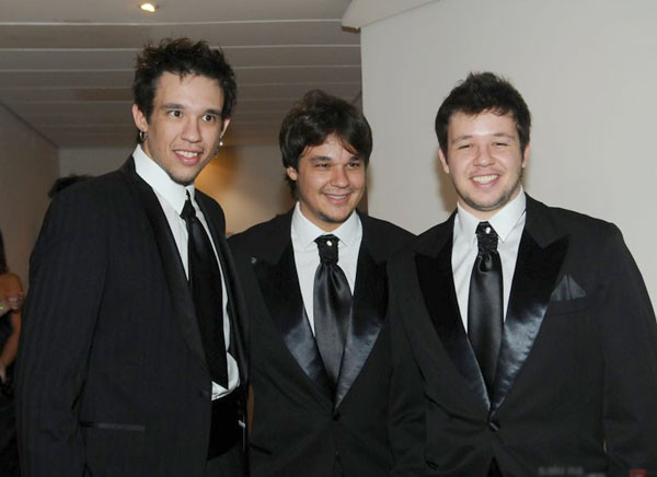 KLB volta aos palcos para comemorar 14 anos do grupo