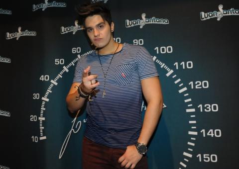 Luan Santana faz mistério sobre novo trabalho
