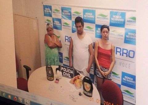 Mãe, irmão e universitária presos por suspeita de tráfico de drogas