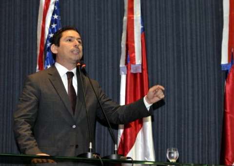 Ajuda do Partido Socialista ao PT e lembrada na Aleam