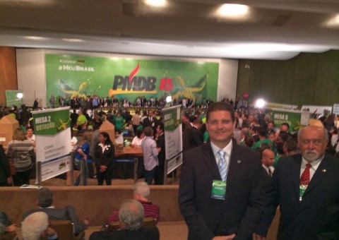 PMDB vai virar governo, diz deputado 