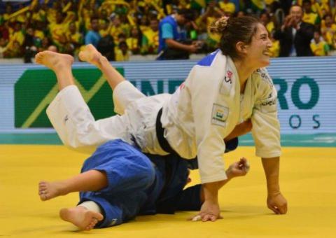 Mayra Aguiar conquista 4ª medalha do Brasil no Mundial de Judô