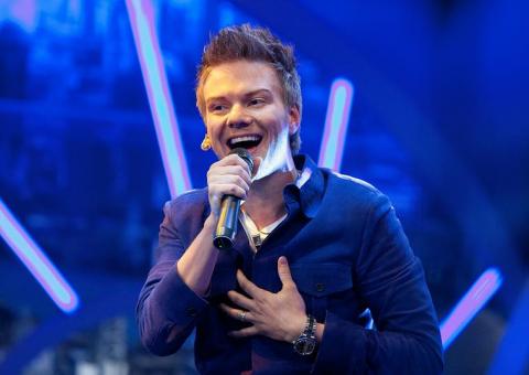 ¨Ai se eu te pego¨ é o sexto single mais vendido do mundo