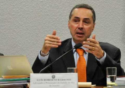 Liberação da maconha deve ser debatida, afirma ministro do STF