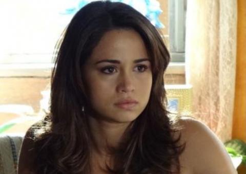 Lívia descobre esconderijo de Morena e manda matá-la