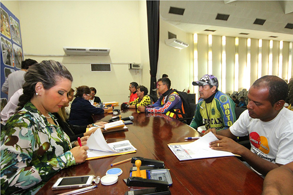 Prefeitura começa a receber propostas para serviço de mototáxi