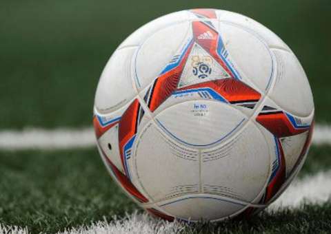 Clube francês contrata mulher como treinadora