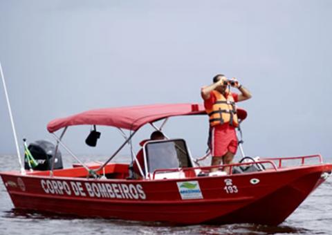 Bombeiros localizam corpo de vítima de naufrágio no Amazonas