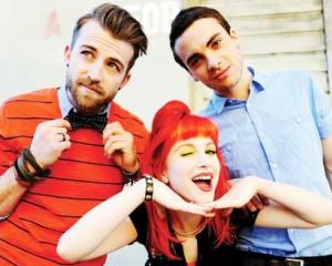 Confira o trecho do novo clipe de Paramore 