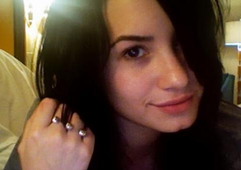  Demi Lovato sobre cocaína "Não conseguia passar mais de uma hora sem”