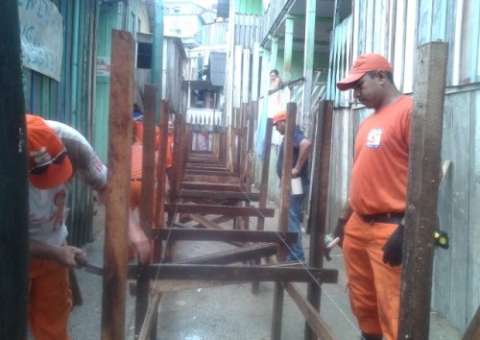 Defesa Civil já construiu quase mil metros de pontes