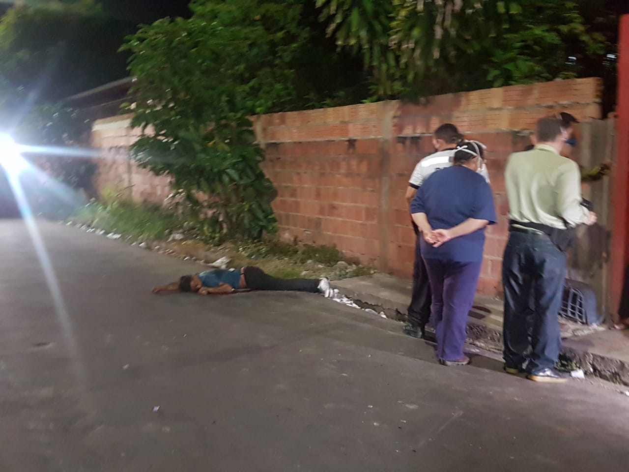  Bandidos roubam moto e matam jovem a sangue frio em Manaus