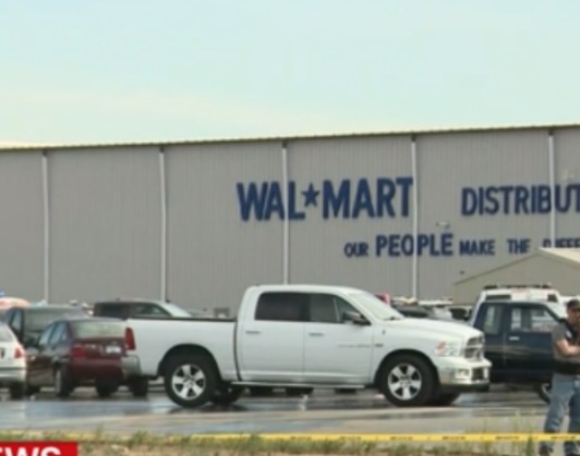 Tiroteio dentro do Walmart deixa dois mortos e quatro feridos