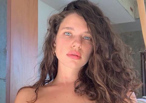 Bruna Linzmeyer explica porque se chama de 'sapatão' relembra preconceito ao beijar namorada