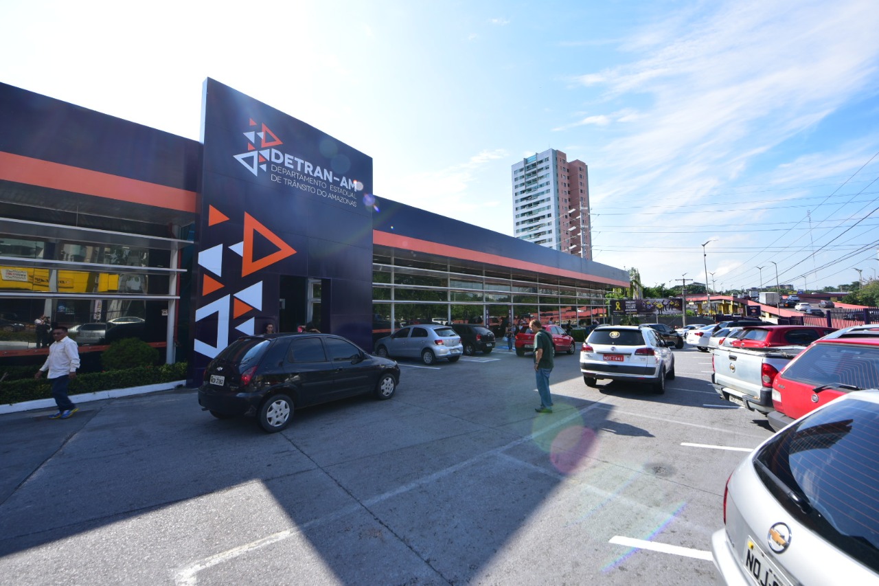 Detran abre agendamentos no Amazonas e reabre postos do interior
