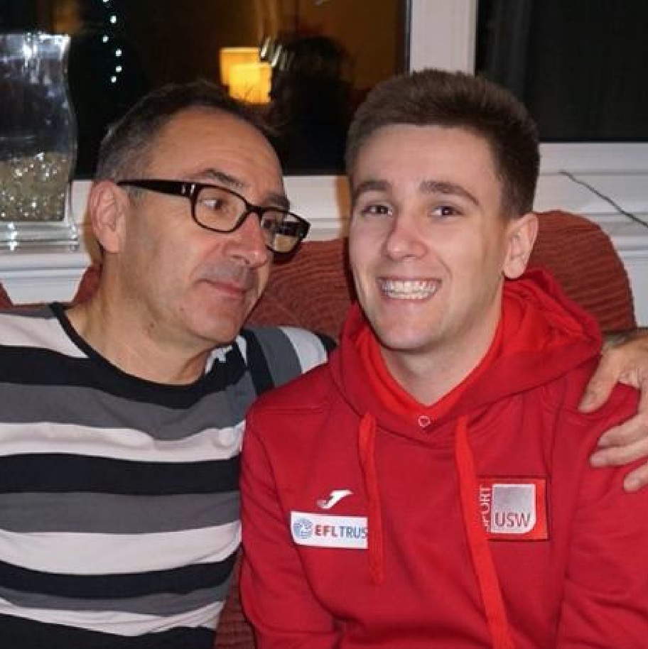 Jovem morre de trombose após passar horas jogando videogame 