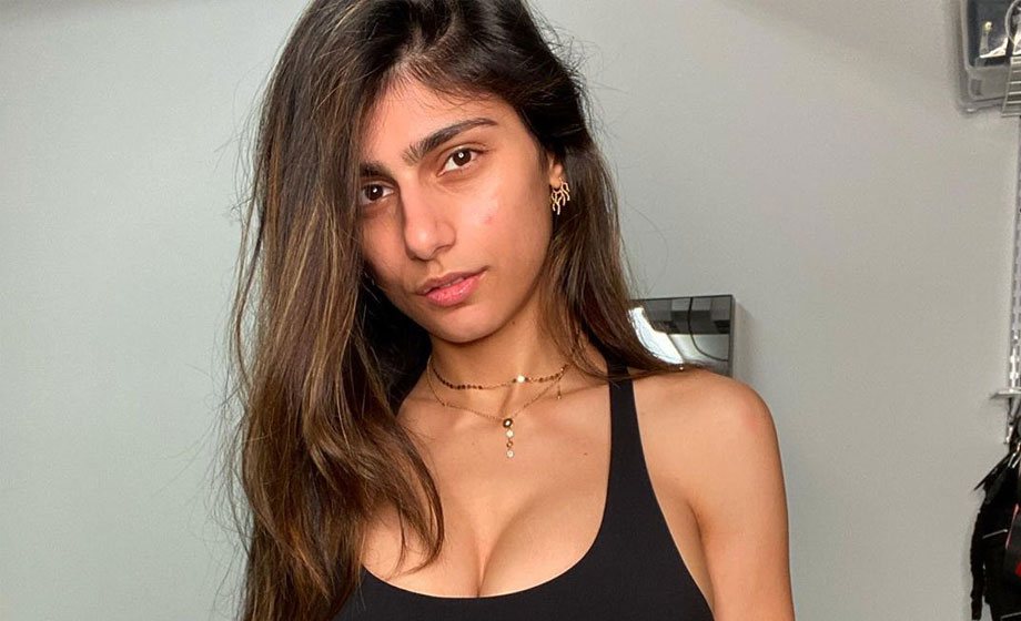 Mia Khalifa anuncia venda de nudes e deixa fãs revoltados 