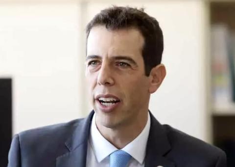 Atacado por apoiadores de Bolsonaro, Feder diz recusar convite para o MEC