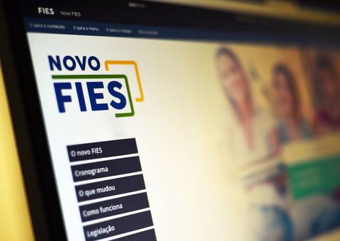 Estudantes com Fies podem suspender parcelas no BB a partir de hoje