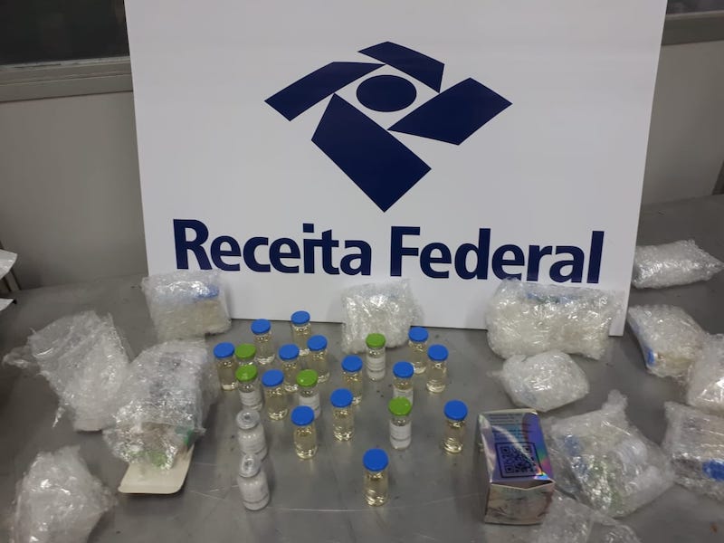 Fiscalização da Receita Federal apreende hormônios no aeroporto de Manaus