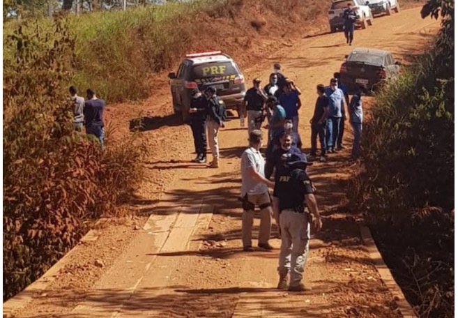 Inquilinos matam casal de idosos e enterram corpos em rodovia