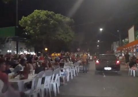 Durante pandemia, bares ficam lotados em dia de Fla x Flu em Manaus; veja vídeo