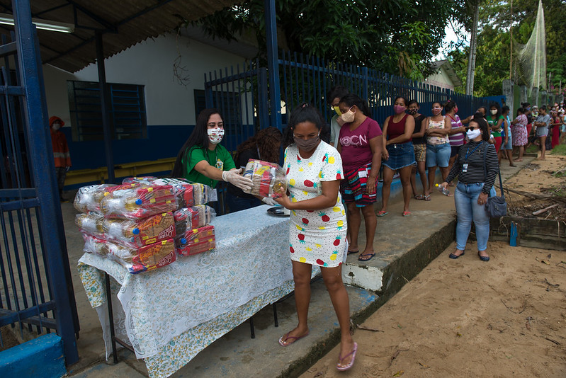 Mais de 242 mil alunos receberam kits do ‘Hora da Merenda’ em Manaus 