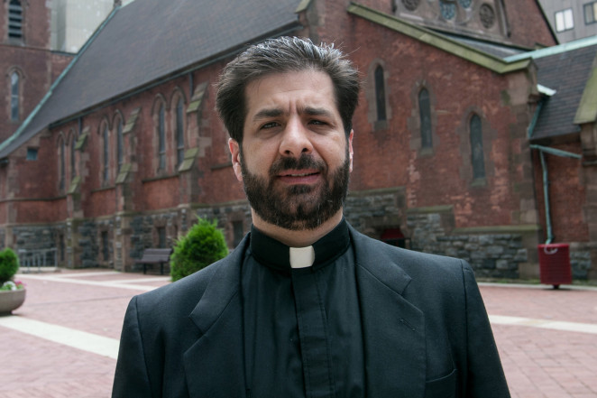 Padre suspeito de bancar namorado com desvio das ofertas é encontrado morto