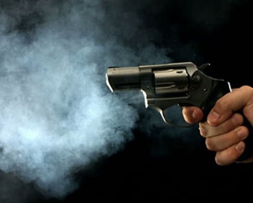 Homem é baleado por justiceiro durante arrastões em área vermelha de Manaus