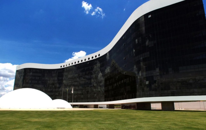 Justiça TSE divulga até 31 de agosto limite de gastos de candidatos