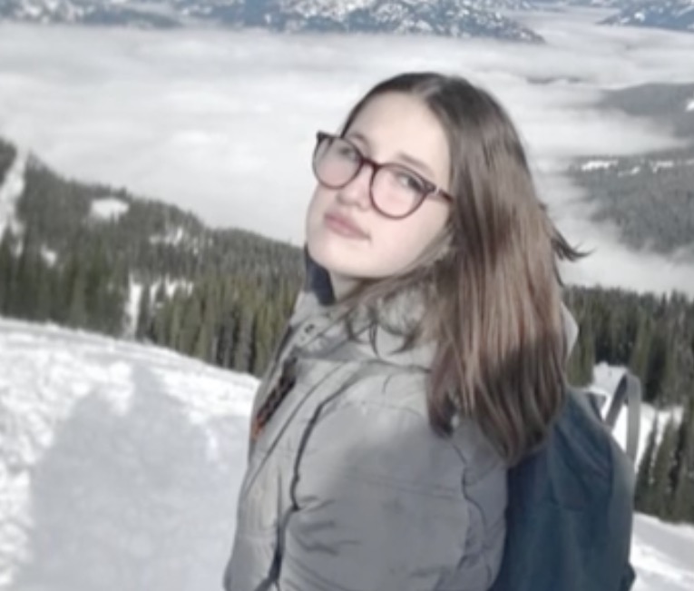 Namorado de adolescente morta pela amiga levou arma do crime, diz polícia