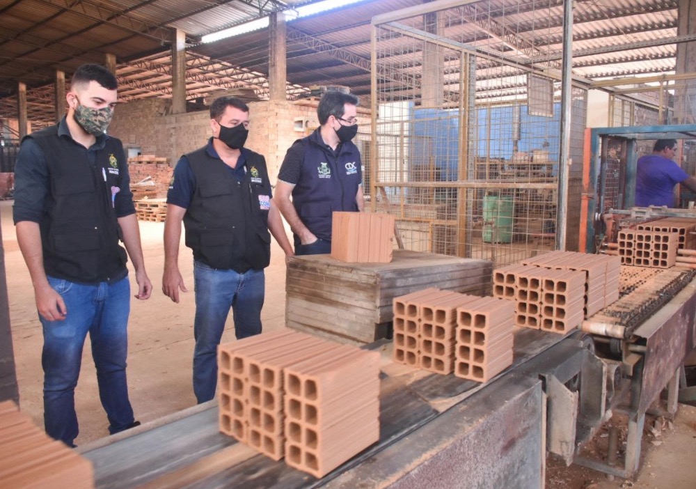 Olarias são fiscalizadas por preço abusivo do tijolo em Manaus 