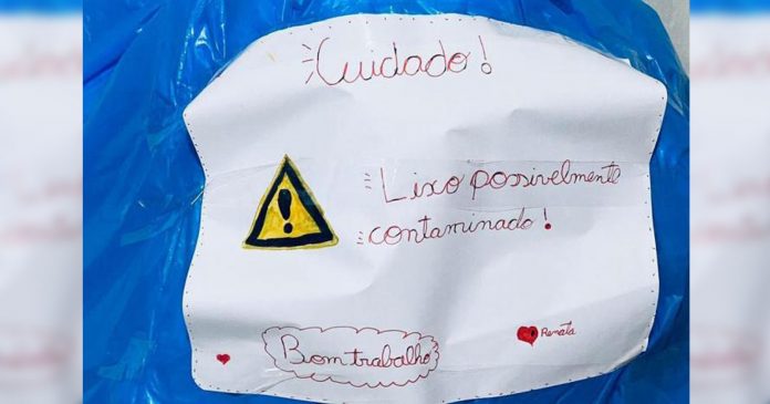Menina com suspeita de coronavírus alerta garis ao escrever bilhete em saco de lixo